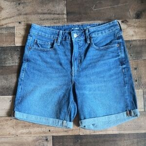 Old Navy High Rise OG Straight Med Wash 7" Bermuda Shorts Sz 10 Women